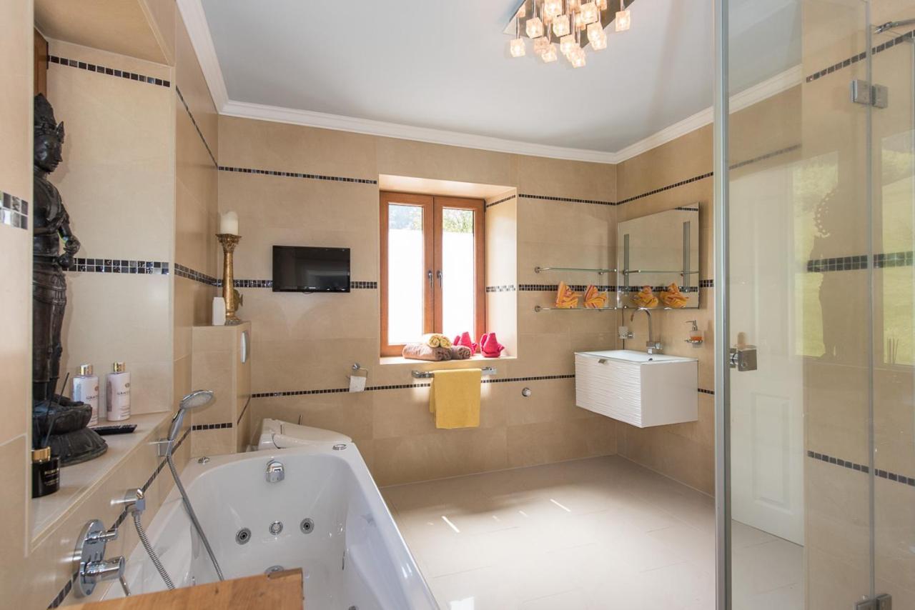 Ferienhaus Kappel Mit Pool 프라이부르크 임 브리스가우 외부 사진
